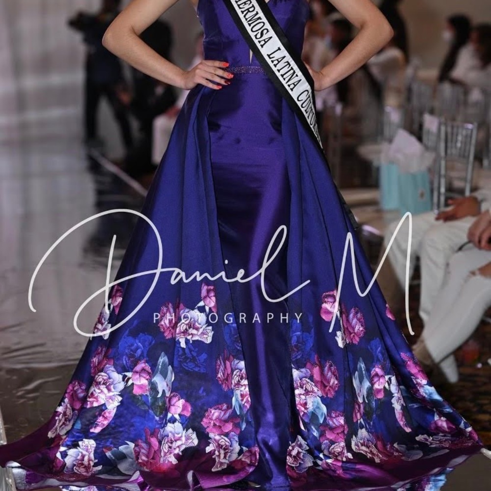 Purple prom dress - Picture 7 of 8